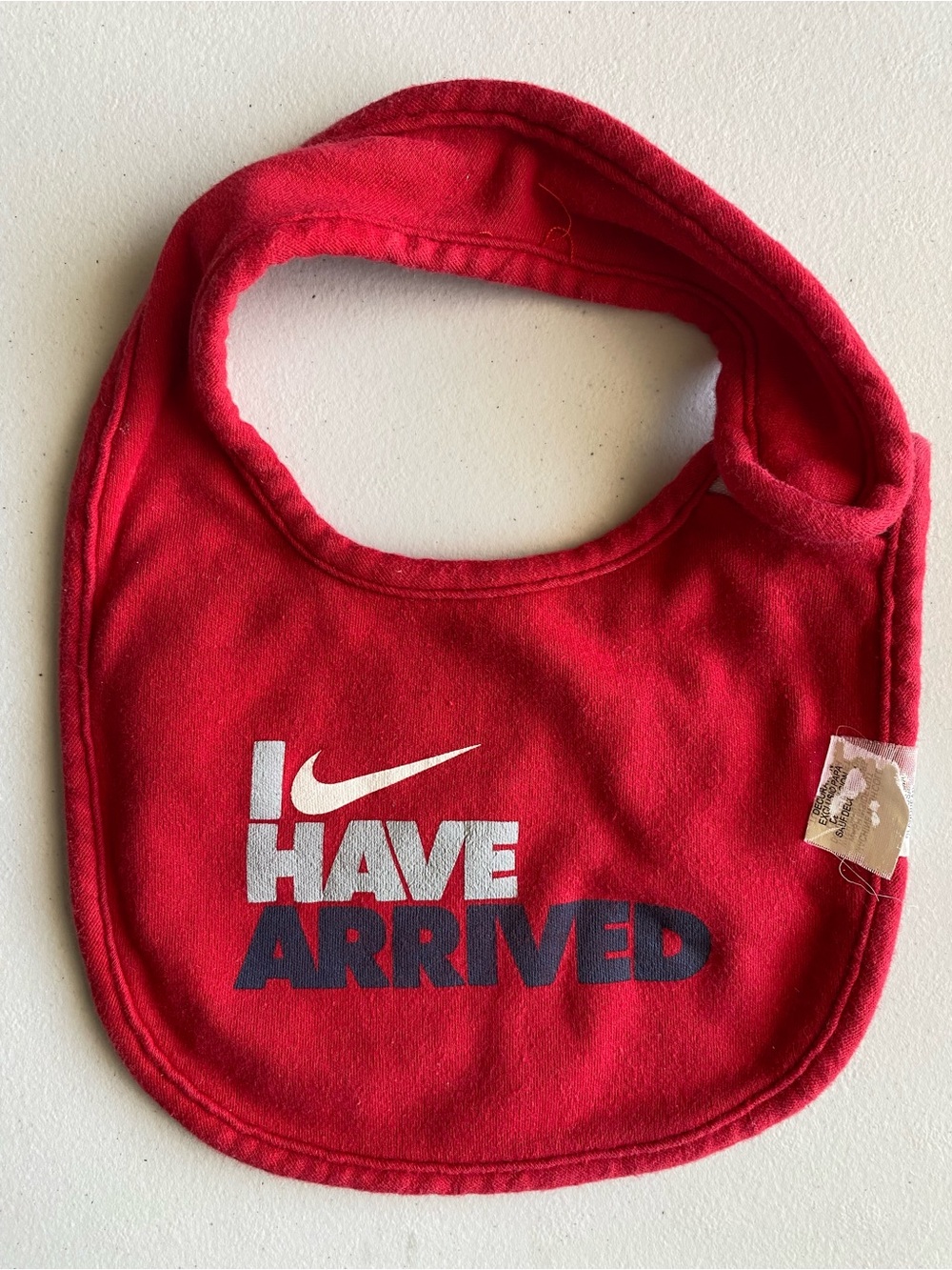 Nike Baby Bib Red "I Have Arrived" Graphic Swoosh OS